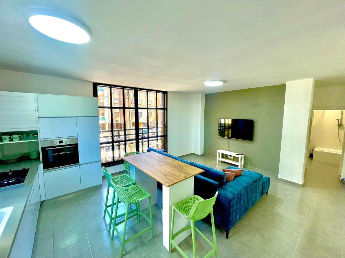 Gk Apartment Beauty Bat Yam Exterior photo