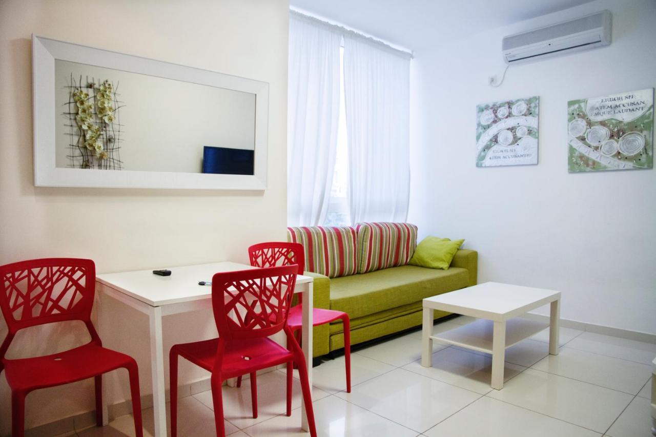 Gk Apartment Beauty Bat Yam Exterior photo