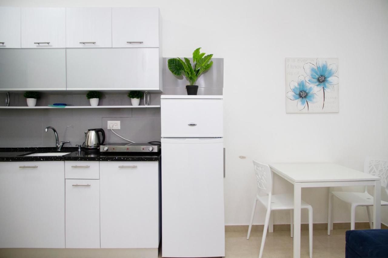Gk Apartment Beauty Bat Yam Exterior photo